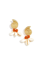 Boucles d'Oreilles Escargot Doré, Cauris & Perles Oranges• Édition Île • Atelier Zolya